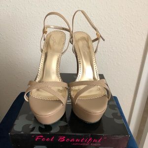 Johnathan Kayne, SZ 8, Nacona in Taupe